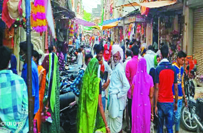 दिल्ली की तर्ज पर बढ़ेगी टेस्टिंग, सख्ती के लिए फिर खोली जाएंगी अस्थाई जेल दिल्ली की तर्ज पर बढ़ेगी टेस्टिंग, सख्ती के लिए फिर खोली जाएंगी अस्थाई जेल