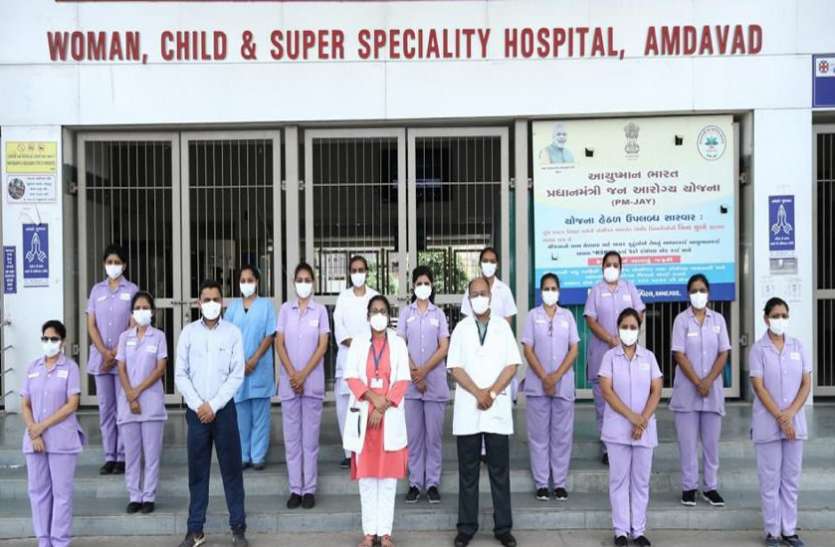 Ahmedabad :कोरोना मरीजों के लिए इन्फेक्शन कंट्रोल इन्जीनियर समान है पर्पल ब्रिगेड टीम Ahmedabad :कोरोना मरीजों के लिए इन्फेक्शन कंट्रोल इन्जीनियर समान है पर्पल ब्रिगेड टीम