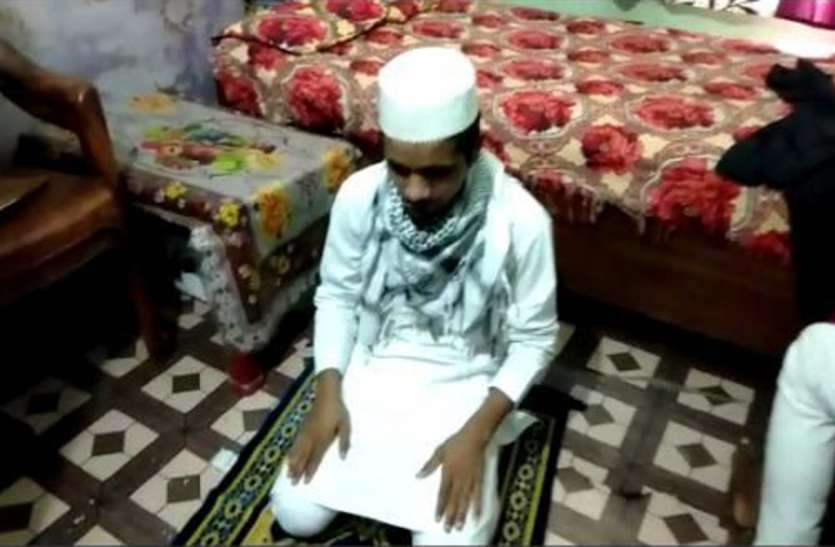 ghaziabad.jpg Eid-ul-Adha 2020: कड़े सुरक्षा इंतजामों के बीच लोगों घरों में अदा की बकरीद की नमाज