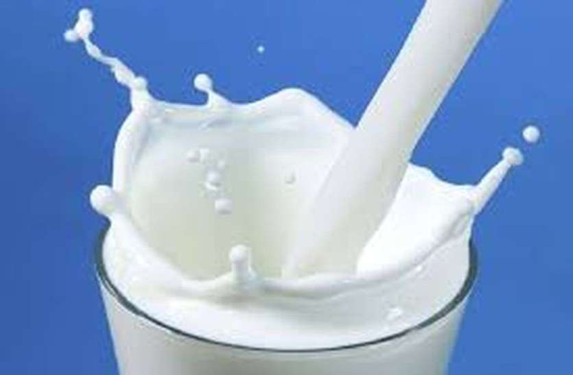 milk.jpg इम्युनिटी बढ़ाने के लिए दुग्ध महासंघ ने उतारे नए उत्पाद