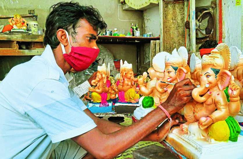 cg news गणेशोत्सव: घर में गणेश स्थापना के लिए रायपुर में प्रशासन से अनुमति की जरूरत नहीं, गाइडलाइन का पालन अनिवार्य