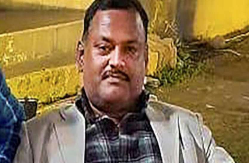 UP Top News : विकास के मोबाइल सीडीआर ने उगले कई मददगारों के नाम UP Top News : विकास के मोबाइल सीडीआर ने उगले कई मददगारों के नाम