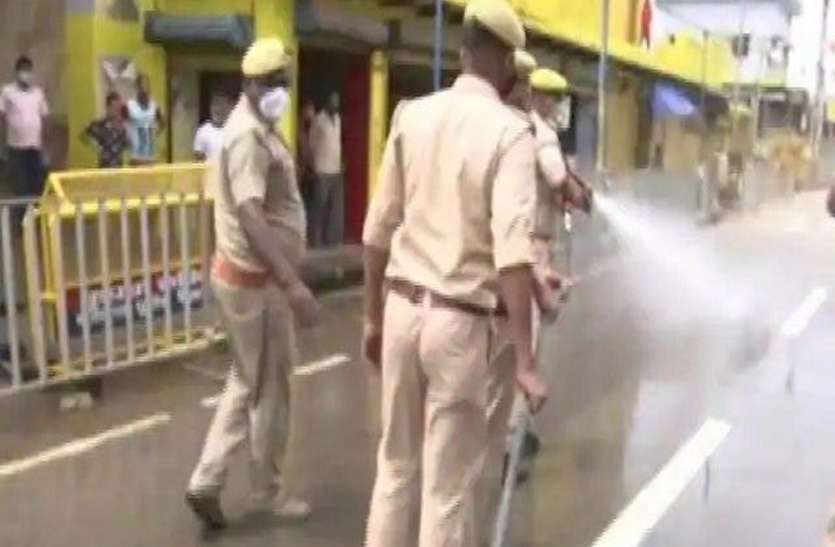 कोरोना का भय, रामनगरी हो रही सैनेटाइज कोरोना का भय, रामनगरी हो रही सैनेटाइज