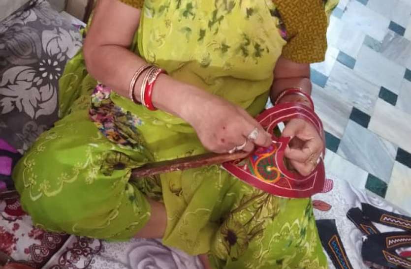 ART---विरासत में मिली कला से पहुंची शिखर तक ART---विरासत में मिली कला से पहुंची शिखर तक
