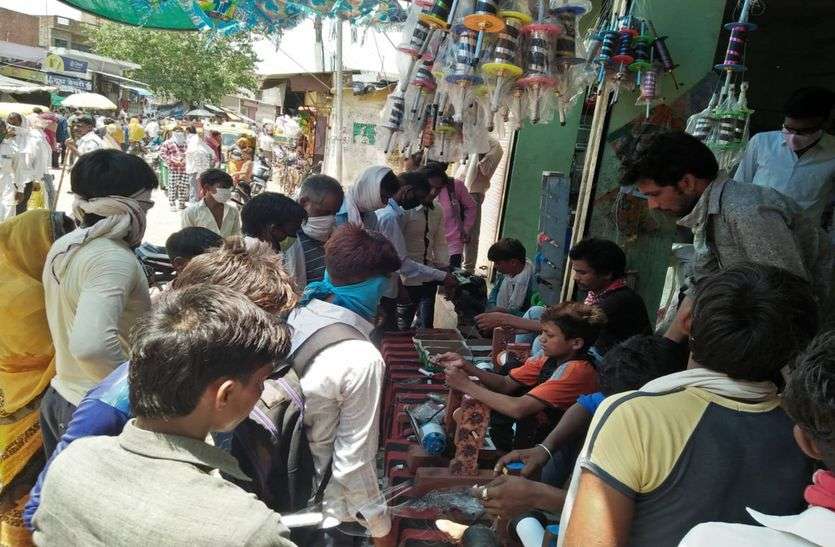 रक्षाबंधन पर इस शहर में पतंगों से अटेगा आसमां रक्षाबंधन पर इस शहर में पतंगों से अटेगा आसमां