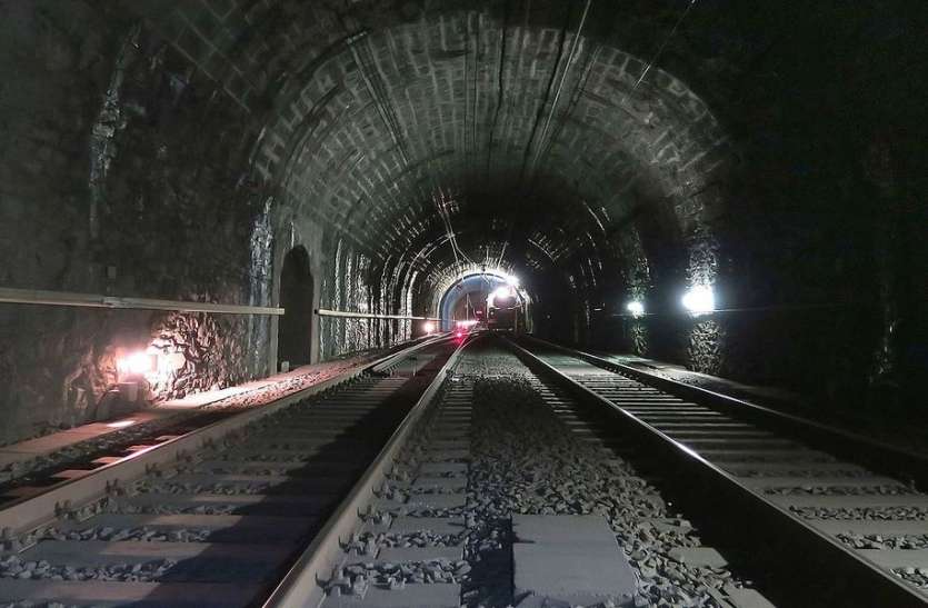 tihi_railway_station.jpg अब इस रूट पर 1080 मीटर लंबी सुरंग में दौड़ेगी ट्रेन, 70 फीसद काम पूरा