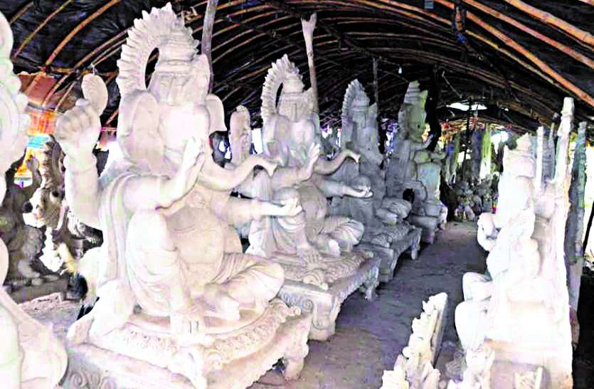 Ganeshotsav amid corona infection, necessary measures will be taken in pandals, it is necessary to keep sanitizer, mask, soap, ... कोरोना संक्रमण के बीच मनेगा गणेशोत्सव, पंडालों में किए जाएंगे आवश्यक उपाय, सेनिटाइजर, मास्क, साबून रखना जरूरी ...