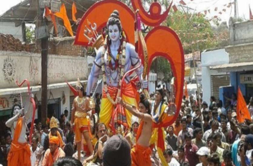 अयोध्या में रामार्चा पूजा शुरू हुई, केसरिया रंग से सजा रामलला का शहर अयोध्या में रामार्चा पूजा शुरू हुई, केसरिया रंग से सजा रामलला का शहर