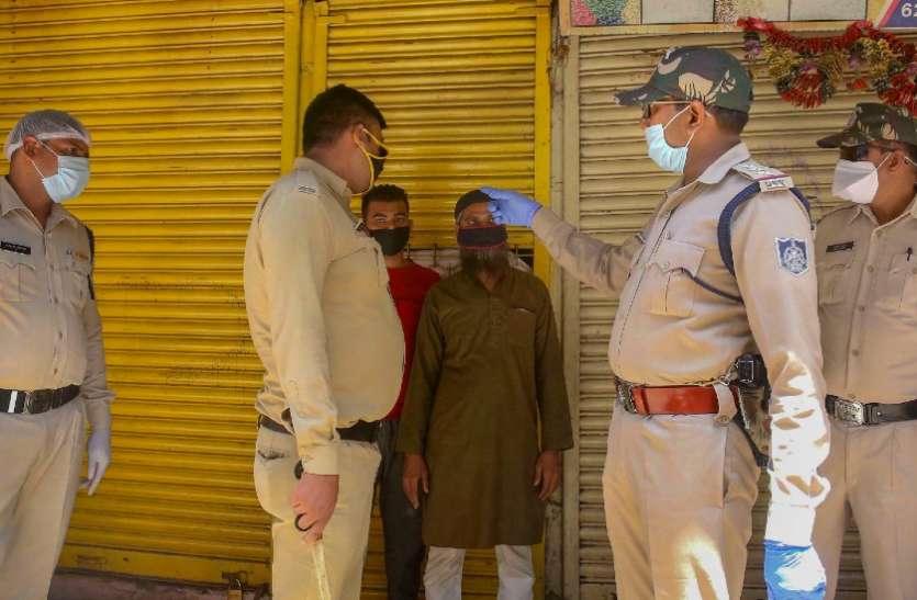 10 दिनों का लॉकडाउन खत्म: किराना दुकानें खुलेंगी और सब्जी भी मिलेगी, पर जारी रहेंगी ये पाबंदियां 10 दिनों का लॉकडाउन खत्म: किराना दुकानें खुलेंगी और सब्जी भी मिलेगी, पर जारी रहेंगी ये पाबंदियां