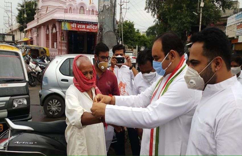 अयोध्या में मंदिर निर्माण और श्रीराम की भक्ती में डूबी कांग्रेस