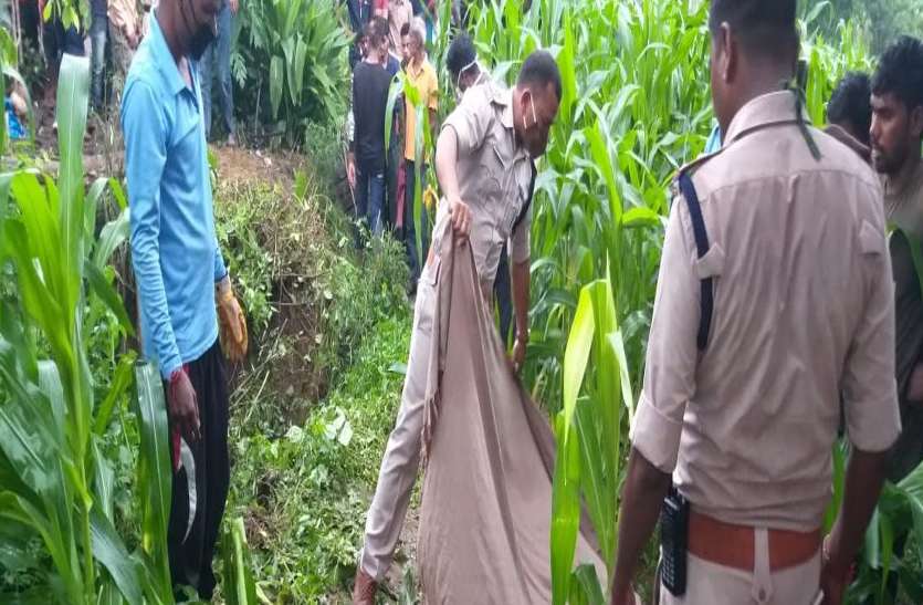 Accident: राखी न बांध सकी बहन, कुएं में गिरने से भाई की मौत Accident: राखी न बांध सकी बहन, कुएं में गिरने से भाई की मौत