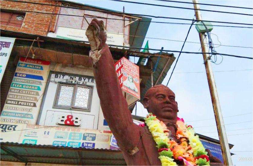 See CCTV footage of the incident of sabotage in Baba Ambedkar's statue