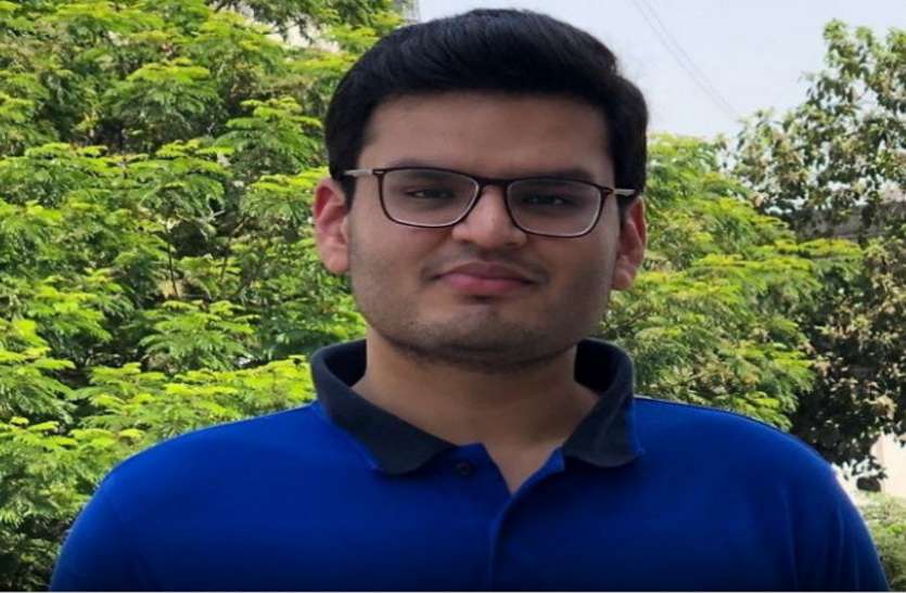 Civil serives exam: गुजरात से 13 परीक्षार्थियों से सिविल सेवा परीक्षा में मारी बाजी, कार्तिक जीवानी रहे अव्वल, मिला 84वां रैंक Civil serives exam: गुजरात से 13 परीक्षार्थियों से सिविल सेवा परीक्षा में मारी बाजी, कार्तिक जीवानी रहे अव्वल, मिला 84वां रैंक