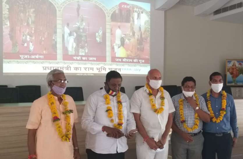 कारसेवकों ने संस्मरण सुना ताजा की पुरानी यादें कारसेवकों ने संस्मरण सुना ताजा की पुरानी यादें