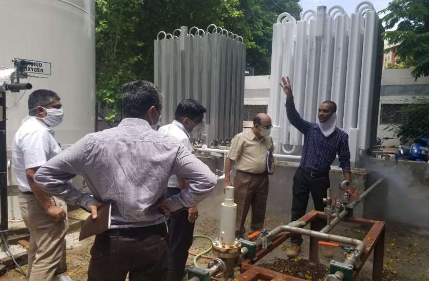 वडोदरा : सयाजी अस्पताल में बनेगी 2 हजार लीटर की ऑक्सीजन टंकी वडोदरा : सयाजी अस्पताल में बनेगी 2 हजार लीटर की ऑक्सीजन टंकी
