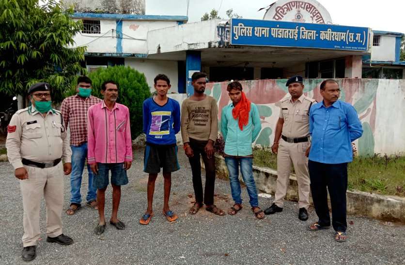पुलिस नहीं करती थी कार्रवाई तो ग्रामीणों ने खुद थाने पहुंच की जवानों की मांग और पकड़ लिया मवेशियों से भरा ट्रक