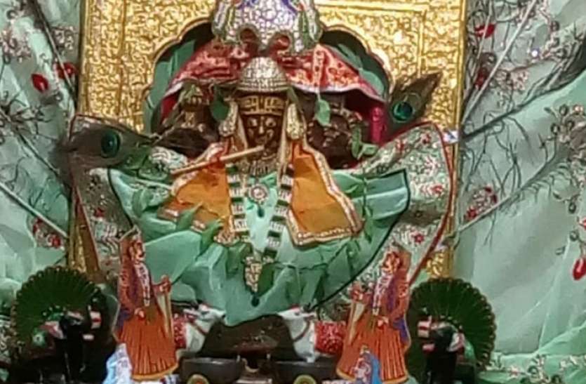 मंदिरों में मनाया जन्माष्टमी पर्व मंदिरों में मनाया जन्माष्टमी पर्व