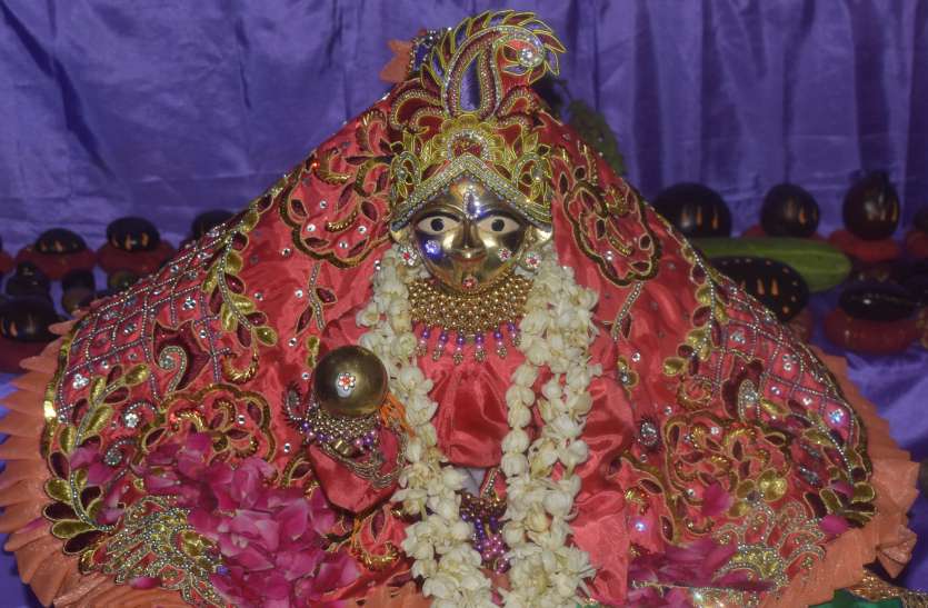 Krishna Janmashtami celebrated in the shadow of Corona, for the first time the temples did not rush कोरोना के साए में मनाई गई कृष्ण जन्माष्टमी,पहली बार मंदिरों में नहीं उमड़ी भीड