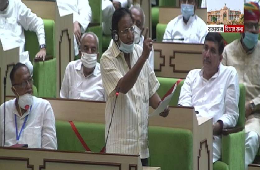Rajasthan Assembly Gehlot's Confidence Motion Latest Update गहलोत सरकार ने सदन में पेश किया ‘विश्वास प्रस्ताव’, धारीवाल ने विरोधियों की जमकर ली ‘क्लास’