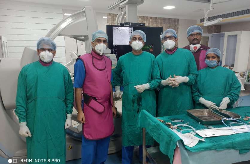 Super Specialty Hospital: First angioplasty at Super Specialty Hospita बड़ा सवाल, क्या कोरोना की वजह से दूसरे मरीजों की अनदेखी हो रही है