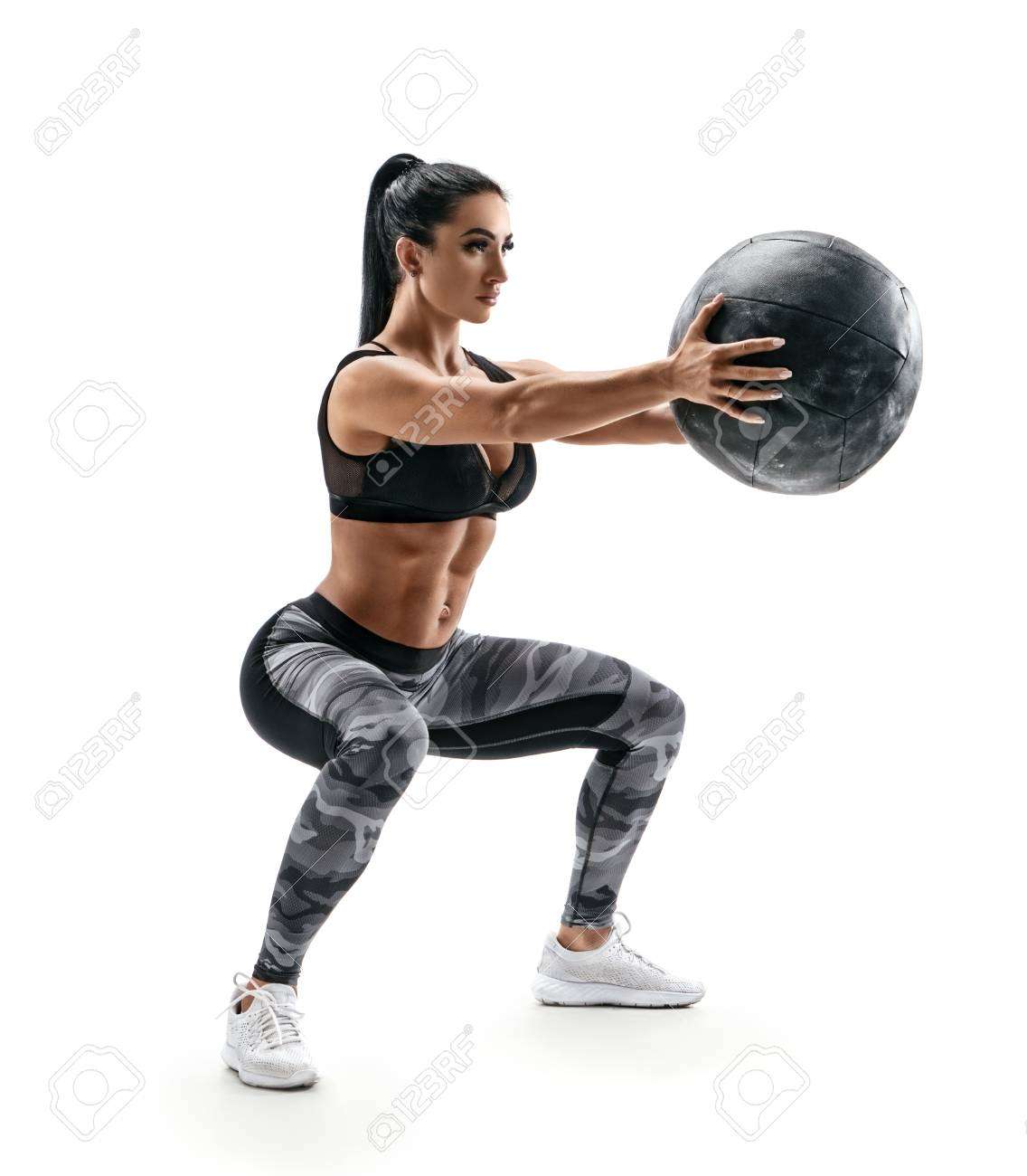 Fitness: वंडर वुमन की तरह फिट होना है तो यहां जानिये उनका फिटनेस रुटीन