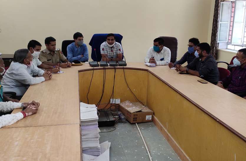 अब शाहपुरा में जयपुर की तर्ज पर निर्धारित स्थानों पर होगी वाहनों की पार्किंग अब शाहपुरा में जयपुर की तर्ज पर निर्धारित स्थानों पर होगी वाहनों की पार्किंग