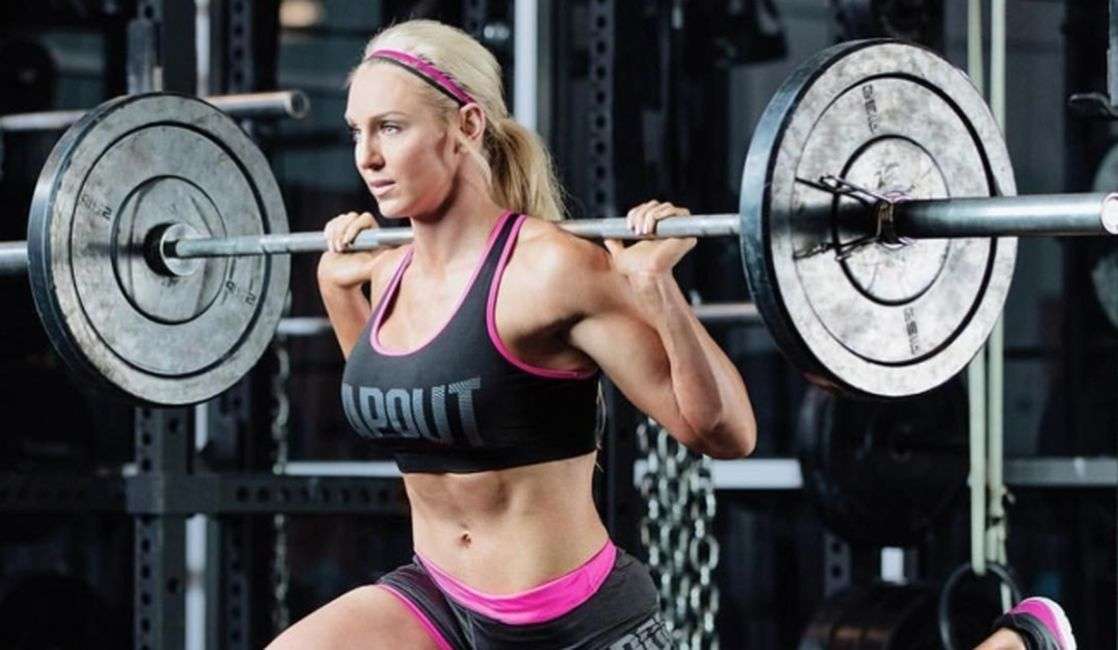 सेलेब फिटनेस- WWE DIVA शेर्लोट ऐसे रखती हैं अपनी फिटनेस का खयाल