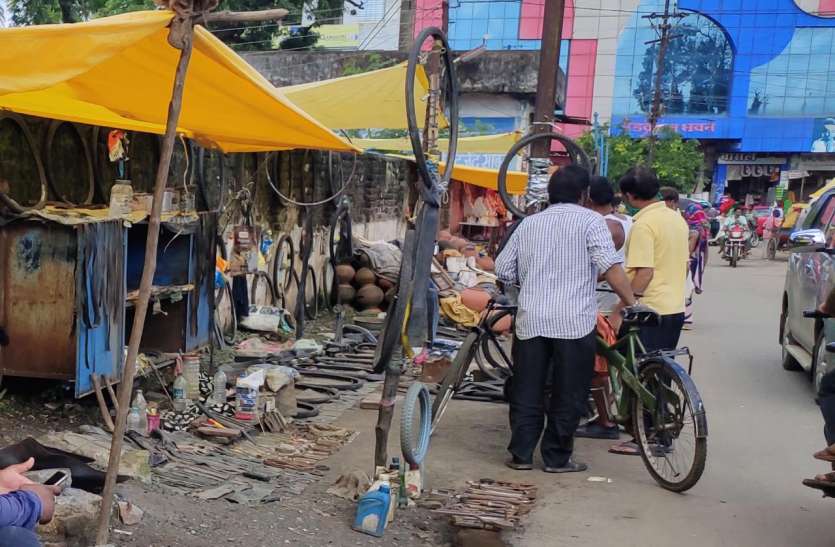 1378 को देना है स्वरोजगार, बैंक से मात्र 253 ही स्वीकृत 1378 को देना है स्वरोजगार, बैंक से मात्र 253 ही स्वीकृत