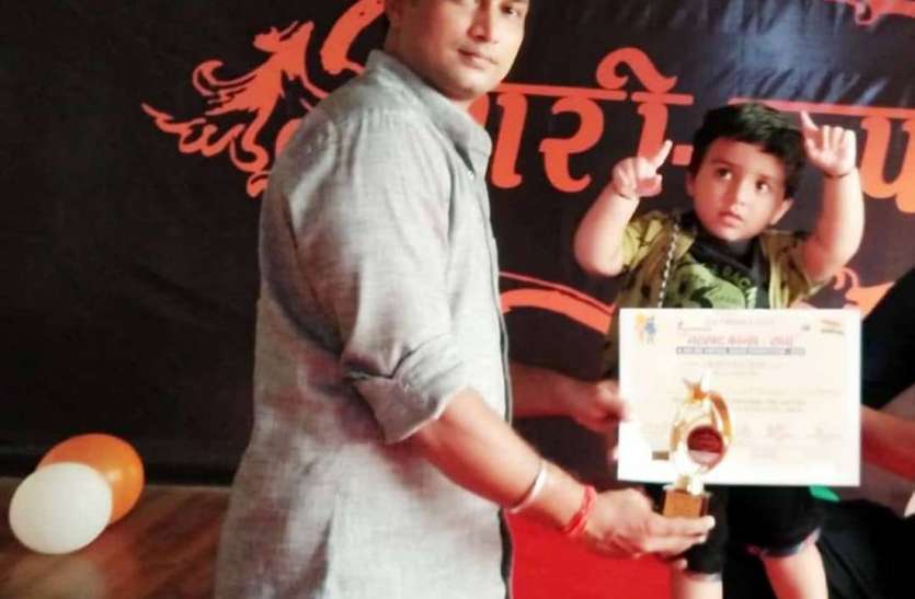 खुशी-खुशी घर जा रहे थे पति-पत्नी, ओवरलोड पिकअप बाइक पर पलटी और मच गई चीख-पुकार खुशी-खुशी घर जा रहे थे पति-पत्नी, ओवरलोड पिकअप बाइक पर पलटी और मच गई चीख-पुकार