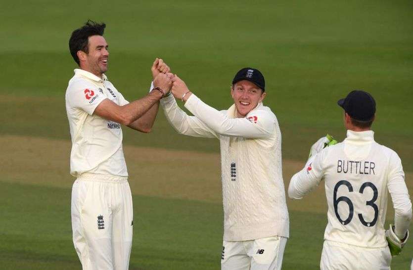england_tightens_pakistan_on_the_help_of_crawley_butler_and_anderson.jpg Eng vs Pak : इंग्लैंड ने कसा शिकंजा, पाकिस्तान के 24 पर गिरे तीन विकेट, इंग्लैंड अब भी 559 रन आगे