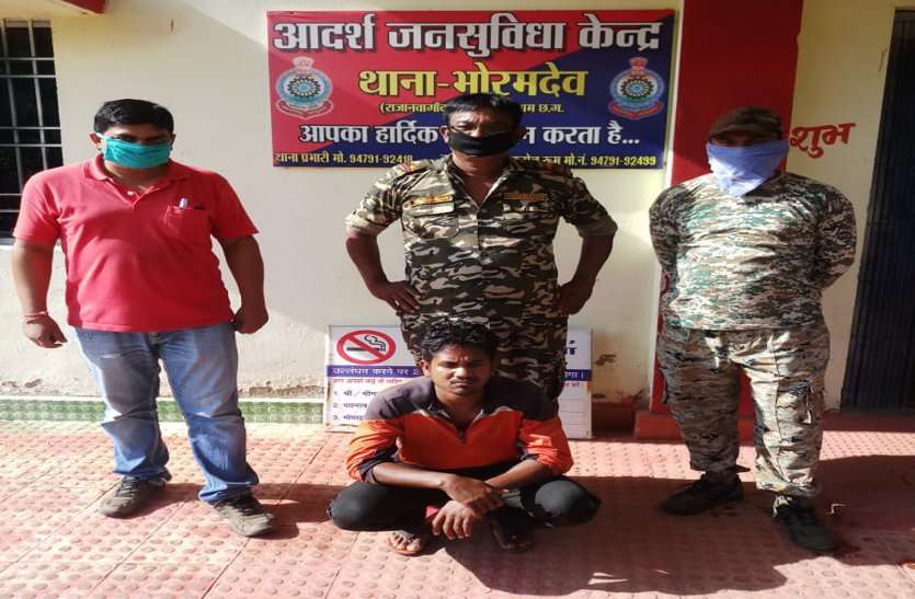 महिला के साड़ी पर स्पर्म से हत्यारे युवक तक पहुंची पुलिस, दरिंदे ने पहले किया विवाहिता से बलात्कार, फिर उतार दिया मौत के घाट महिला के साड़ी पर स्पर्म से हत्यारे युवक तक पहुंची पुलिस, दरिंदे ने पहले किया विवाहिता से बलात्कार, फिर उतार दिया मौत के घाट