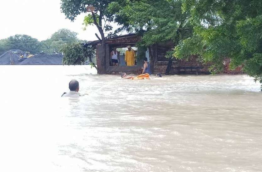 heavy rain राजस्थान में यहां आफत बनकर बरसी बारिश, छह लोग लापता हो गए पानी में