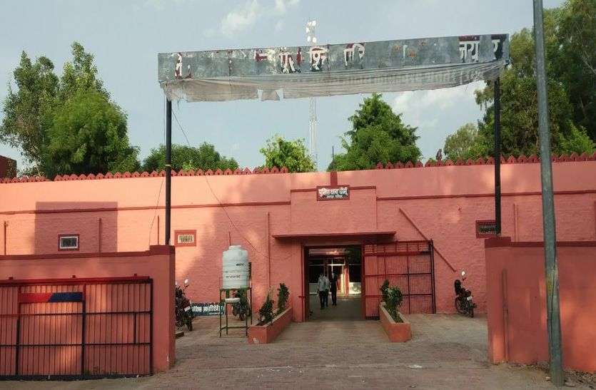 कोरोना बना बाधा, पुलिस नहीं कर पा रही मूल काम कोरोना बना बाधा, पुलिस नहीं कर पा रही मूल काम