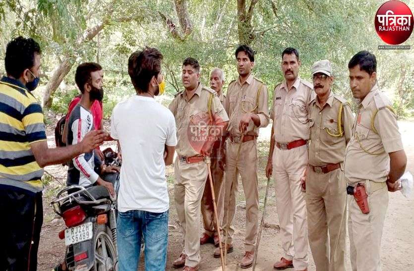 यहां अब घूमने जाना पड़ सकता है महंगा, वन अधिनियम के तहत होगी कार्रवाई यहां अब घूमने जाना पड़ सकता है महंगा, वन अधिनियम के तहत होगी कार्रवाई