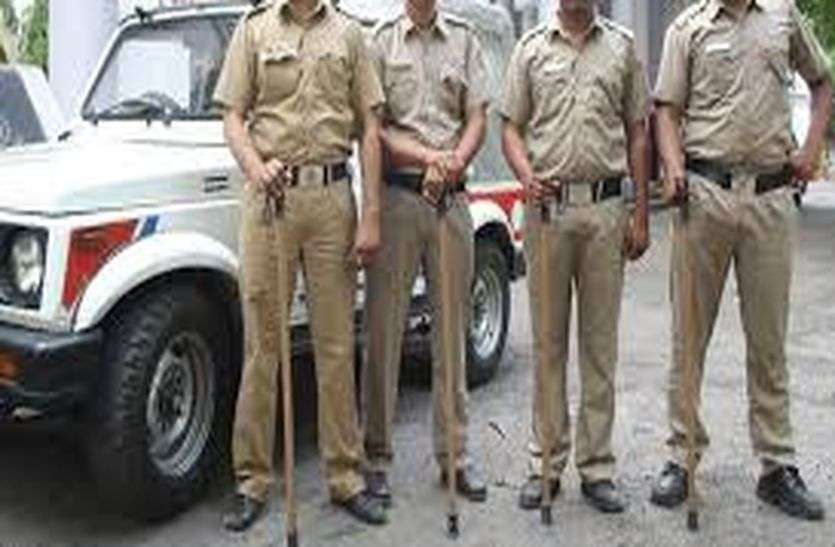 राजस्थान में पुलिसकर्मियों ने सोशल मीडिया पर चलाया आंदोलन, विधायकों के पत्र हो रहे वायरल राजस्थान में पुलिसकर्मियों ने सोशल मीडिया पर चलाया आंदोलन, विधायकों के पत्र हो रहे वायरल
