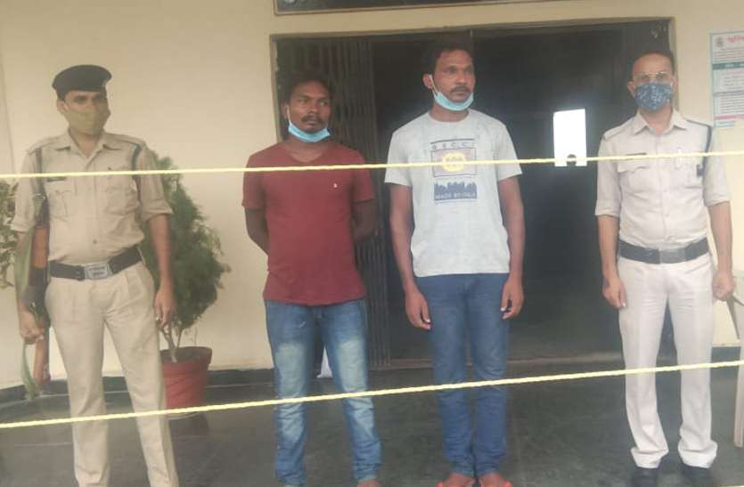 डीजल चोर गिरोह के 2 सदस्य गिरफ्तार, एनएच पर खड़े ट्रकों से करते थे डीजल की चोरी डीजल चोर गिरोह के 2 सदस्य गिरफ्तार, एनएच पर खड़े ट्रकों से करते थे डीजल की चोरी