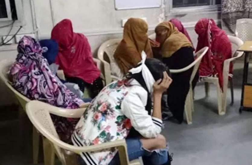 देह व्यापार में लिप्त दो महिलाएं संक्रमित, सफेदपोशों में हड़कम्प देह व्यापार में लिप्त दो महिलाएं संक्रमित, सफेदपोशों में हड़कम्प