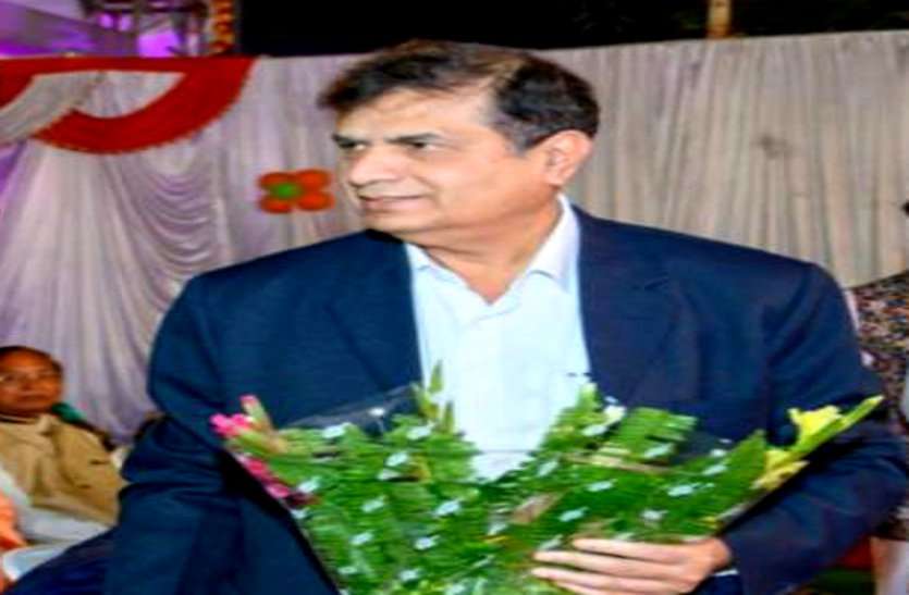रिटायर्ड प्रिंसिपल को घर पर खाली बैठना नहीं आया रास तो बोर्ड स्टूडेंट्स के लिए तैयार कर दी केमेस्ट्री की ऑनलाइन फ्री नोट्स रिटायर्ड प्रिंसिपल को घर पर खाली बैठना नहीं आया रास तो बोर्ड स्टूडेंट्स के लिए तैयार कर दी केमेस्ट्री की ऑनलाइन फ्री नोट्स