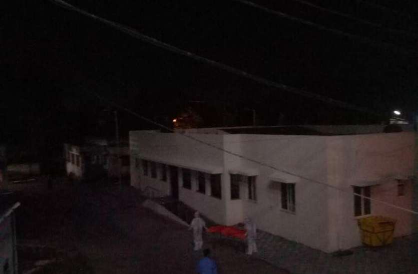 कोरोना से एक और मौत...संख्या बढ़कर हुई 15, जानें स्थिति कोरोना से एक और मौत...संख्या बढ़कर हुई 15, जानें स्थिति