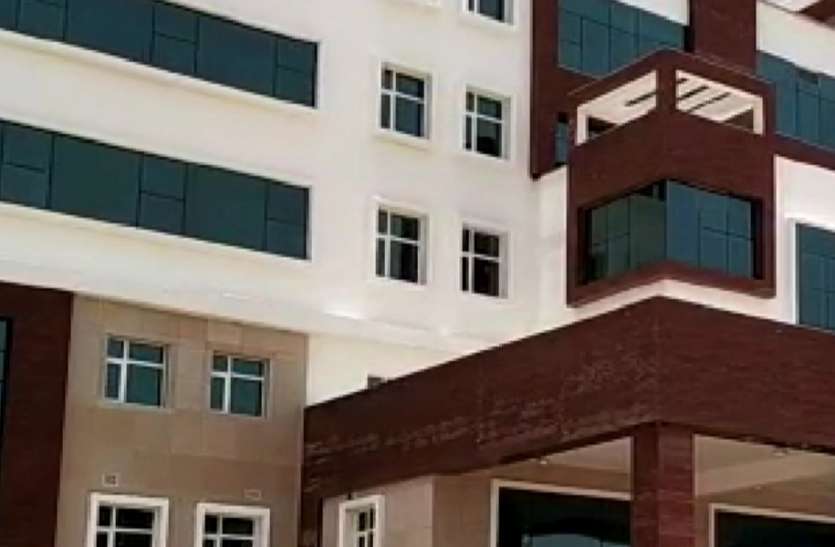 आखिर कोरोना काल में यह क्या हो रहा... आखिर कोरोना काल में यह क्या हो रहा...