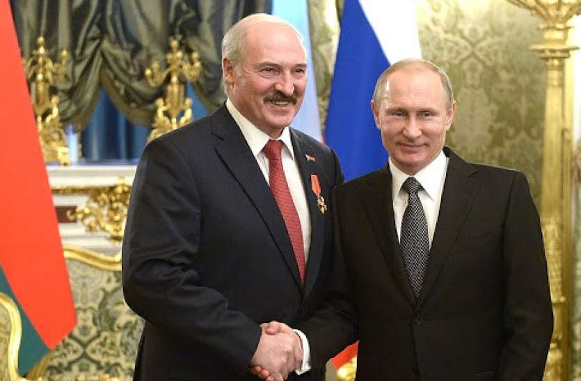 Vladimir putin बेलारूस के राष्ट्रपति का दावा, रूस की कोरोना वैक्सीन Sputnik-V सबसे पहले उसके पास आएगी