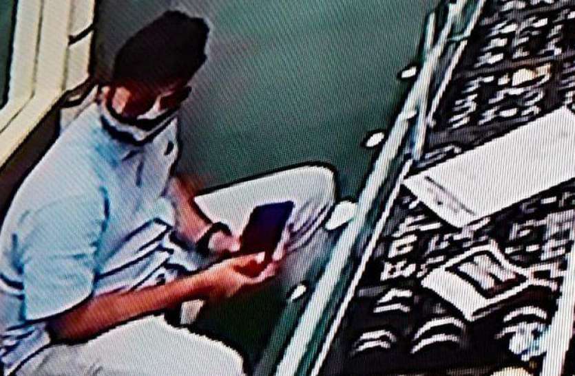 thug तीन राज्यों में सक्रिय फर्जी इनकम टैक्स ऑफीसर, स्वर्णकार रहें सावधान