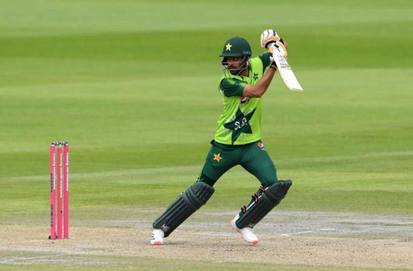 babar_azam.jpg Eng vs Pak : बाबर आजम और मोहम्मद हफीज का तेज पचासा, इंग्लैंड को मिला 196 रनों का लक्ष्य