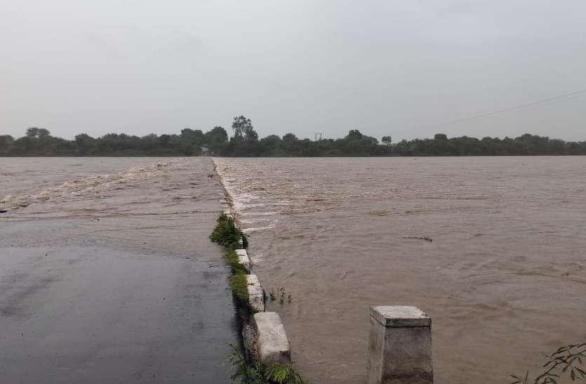 heay_rain_in_rajasthan.jpg राजस्थान मौसम अपडेट, यहां हुई मूसलाधार बारिश, 18 जिलों में भारी बारिश की चेतावनी
