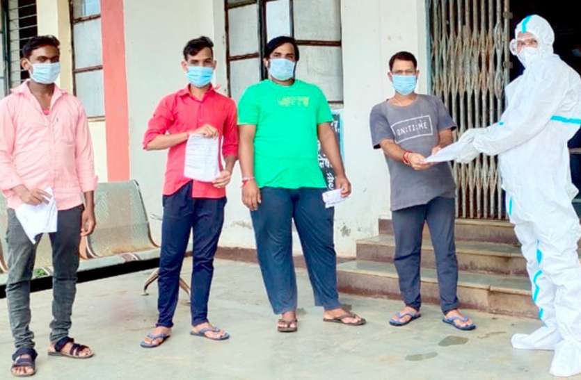 Three youths who fought from Corona, were defeated, got healthy