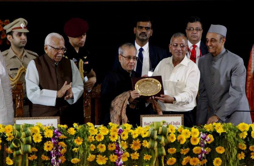 Pranab Mukharjee पूर्व राष्ट्रपति प्रणब मुखर्जी और बीएचयू का ये है खास कनेक्शन