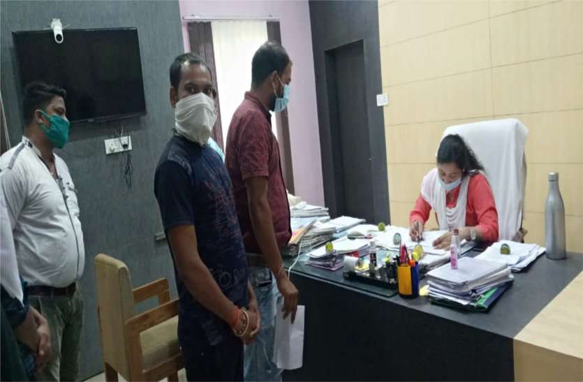 No medicine available at night, demand for medical opening रात में नहीं मिलती दवा, मेडिकल खुलवाने की मांग