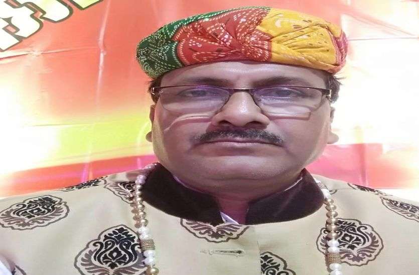dholpur se ek kavita roj... janvar se khofnak ho gya he adami धौलपुर से एक कविता रोज....जानवर से खौफनाक,हो गया है आदमी......