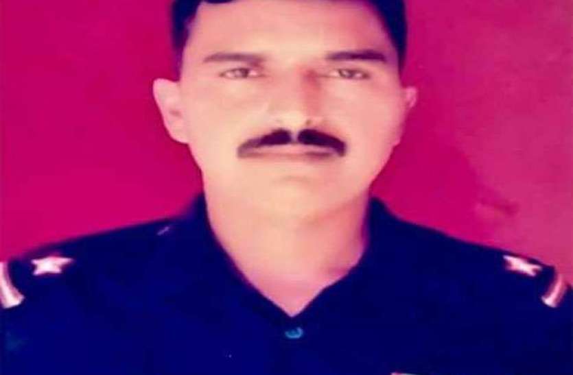 rajesh kumar पाकिस्तान की ओर से अंधाधुंध फायरिंग में सूबेदार राजेश कुमार शहीद