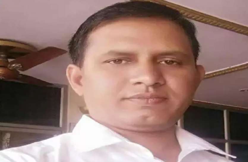 नायब तहसीलदार लवलेश मिश्र (फाइल फोटो) MP में बढ़ा अपराध का ग्राफ, सरकारी अफसर भी लपेटे में